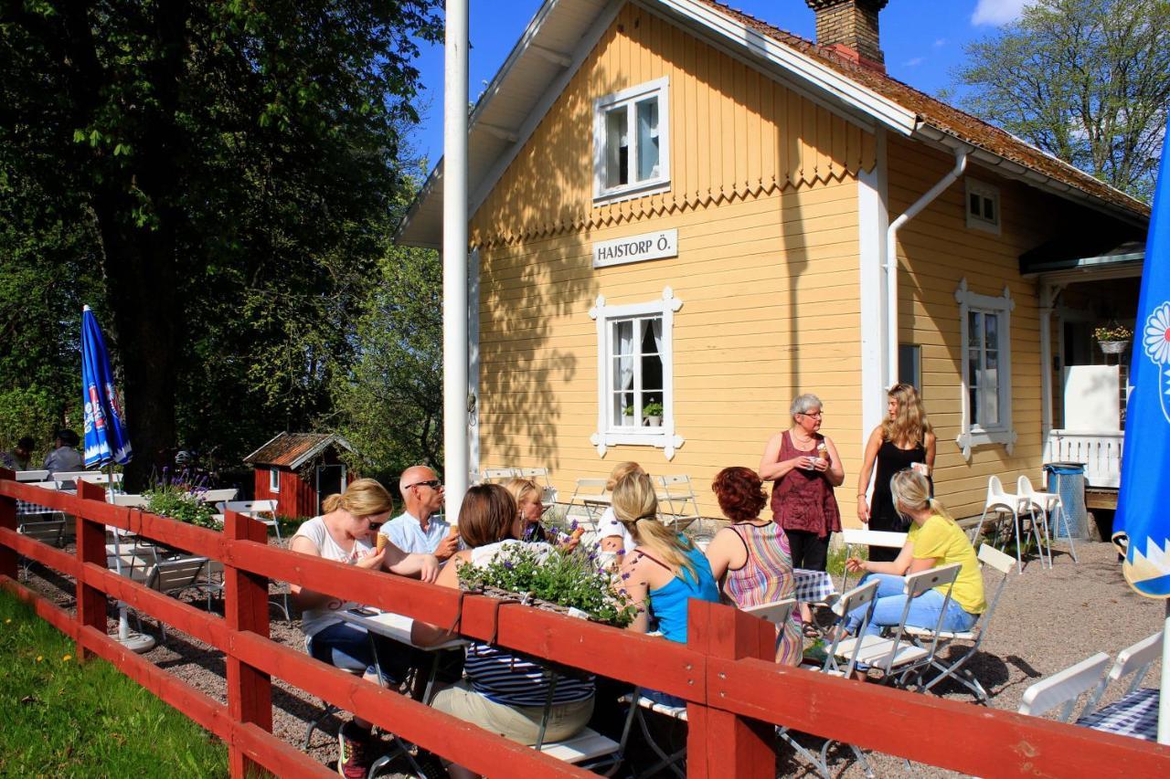 Hajstorp Slusscafe & Vandrarhem Тьоребуда Екстер'єр фото